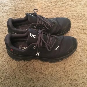 On Cloud size 9 women’s